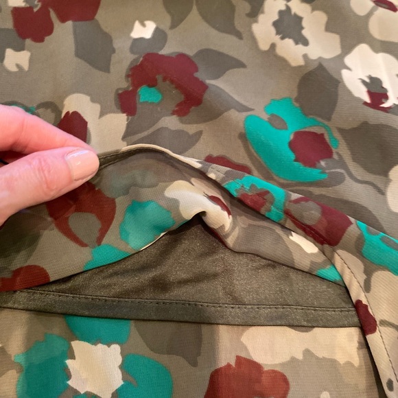 L’Amour High/Low Skirt Shirt In Front Long in Back Olive Green Print Womens L - Picture 10 of 13